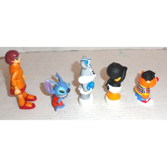 Lot of 5 Toy Figures - Velma, Elmo, Bugs Bunny, Daffy Duck & Stitch - Picture 2 of 9